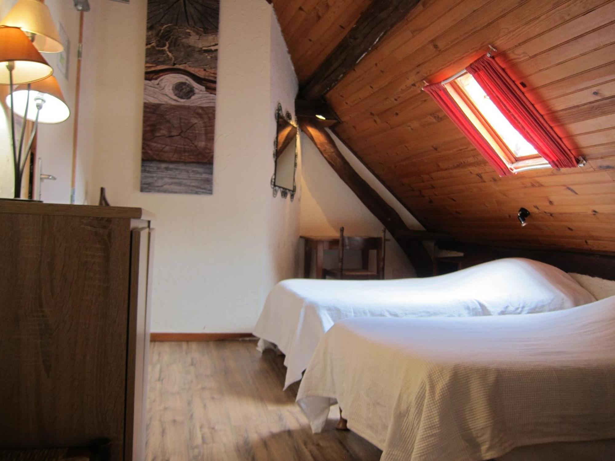 Auberge Des Deux Rivieres Seix Cameră foto